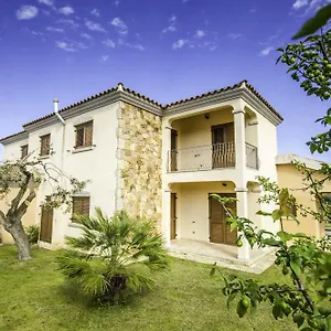 https://iris-houses.in-sardinia.net